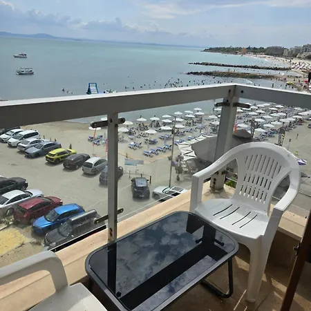 хелиос 公寓 *