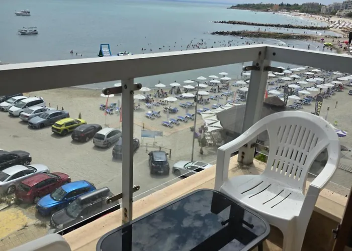 хелиос アパート *